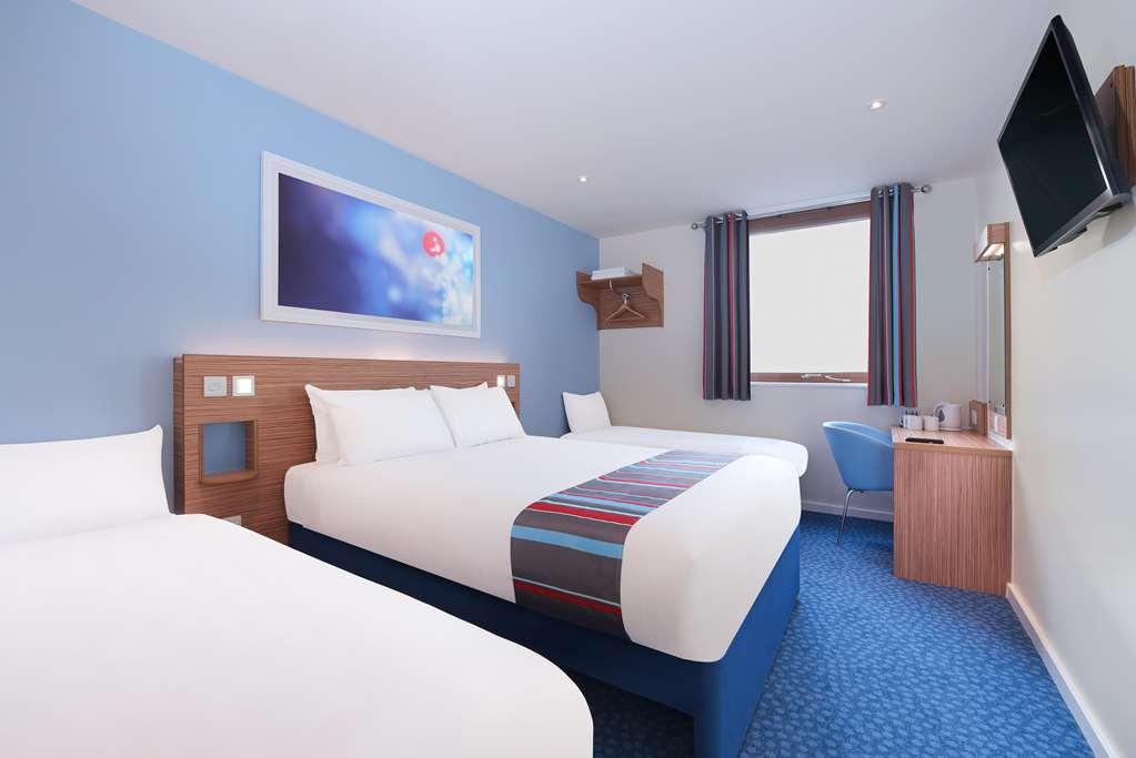Travelodge Кайрфилли Номер фото