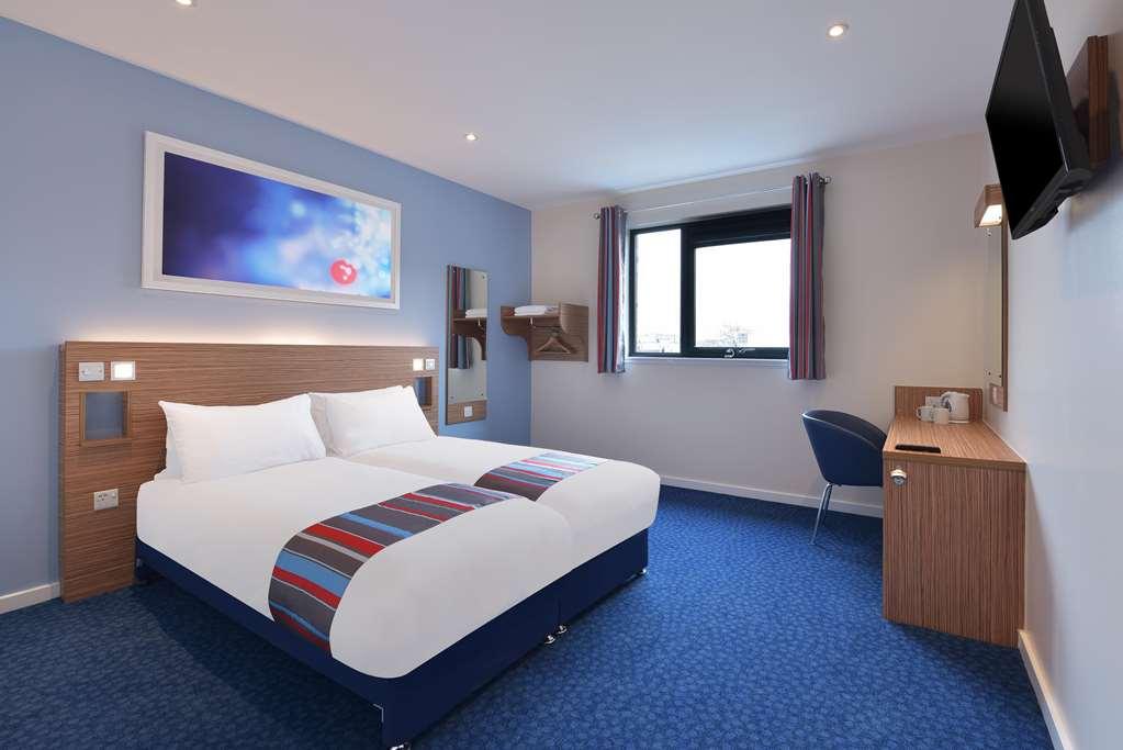 Travelodge Кайрфилли Номер фото